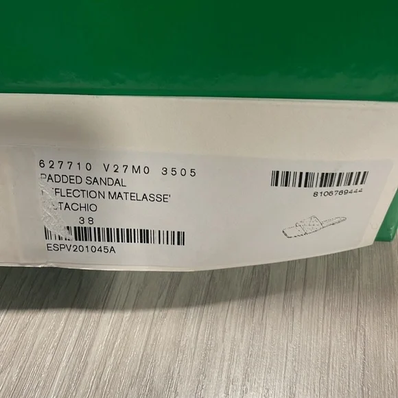 Bottega Veneta quilted slides - Picture 4 of 6